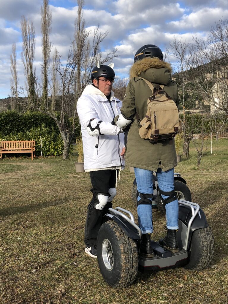 Photo prise lors d'une initiation au pilotage de gyropode à Montbrun-les-Bains